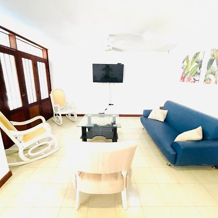 Uchuva Beach House ซันตามาร์ตา ภายนอก รูปภาพ