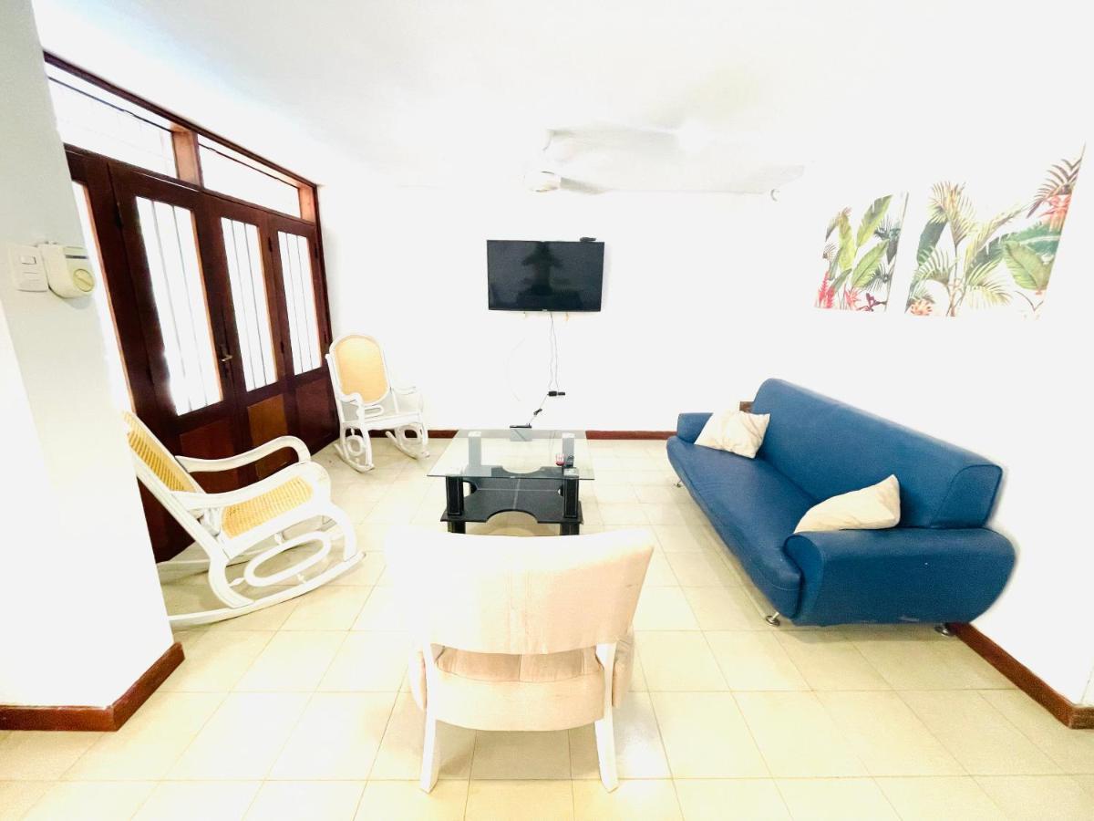 Uchuva Beach House ซันตามาร์ตา ภายนอก รูปภาพ