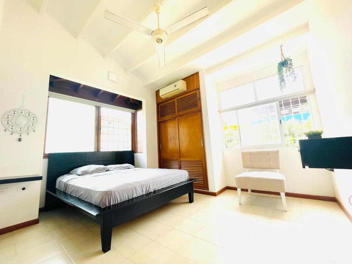 Uchuva Beach House ซันตามาร์ตา ภายนอก รูปภาพ
